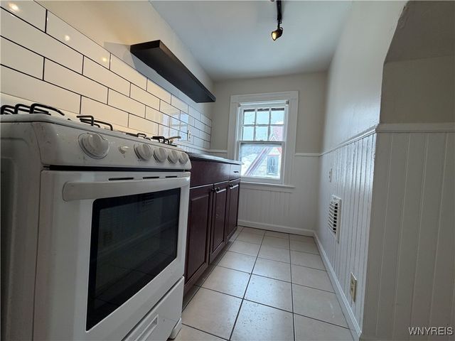 180 Richmond Avenue 4, Buffalo, NY 14222