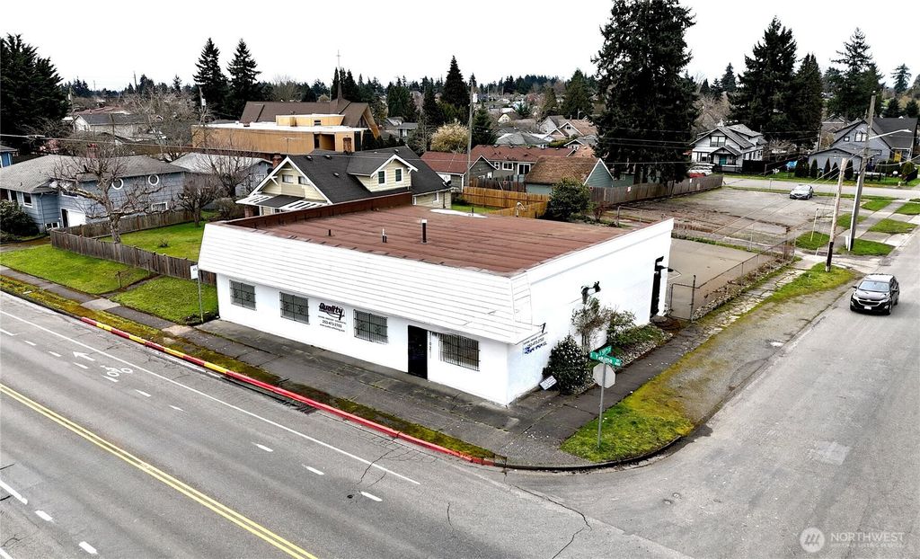 5902 Yakima Avenue, Tacoma, WA 98408