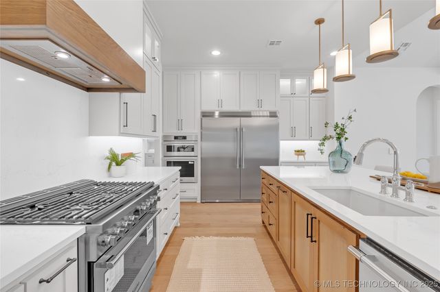 11922 S Vandalia Avenue, Tulsa, OK 74137