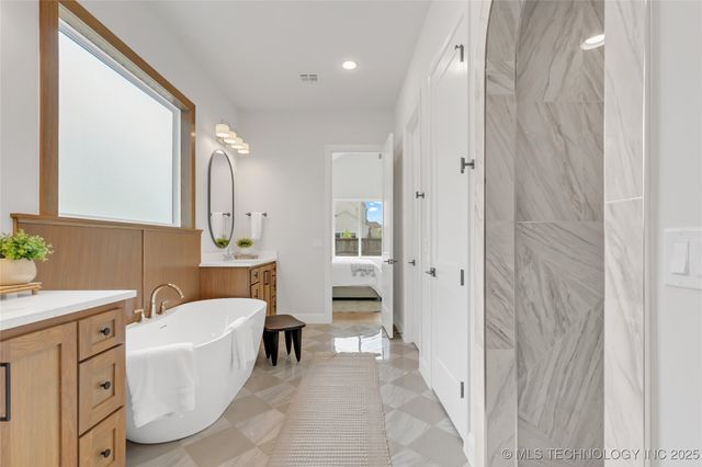 11922 S Vandalia Avenue, Tulsa, OK 74137