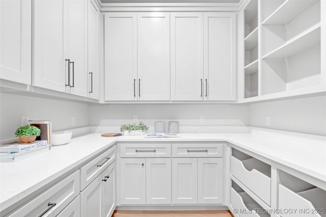 11922 S Vandalia Avenue, Tulsa, OK 74137