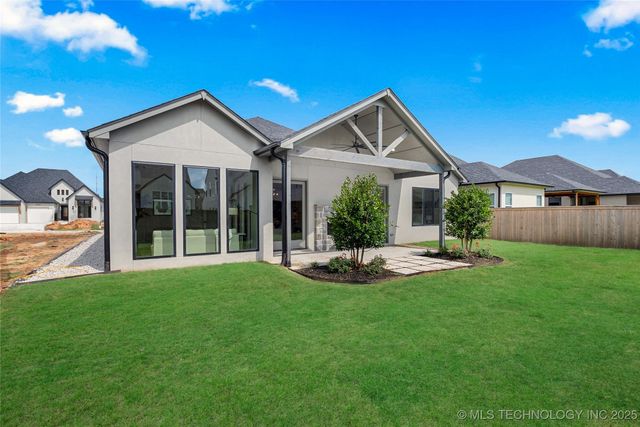 11922 S Vandalia Avenue, Tulsa, OK 74137