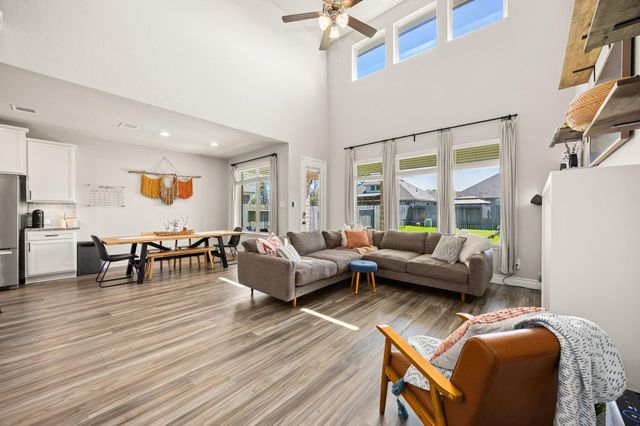 11107 Thinleaf Alder Way, Tomball, TX 77375