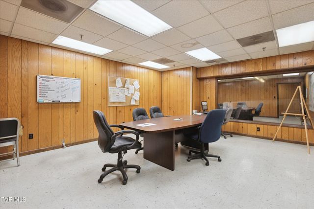 1551 South Wilcox Drive, Kingsport, TN 37660