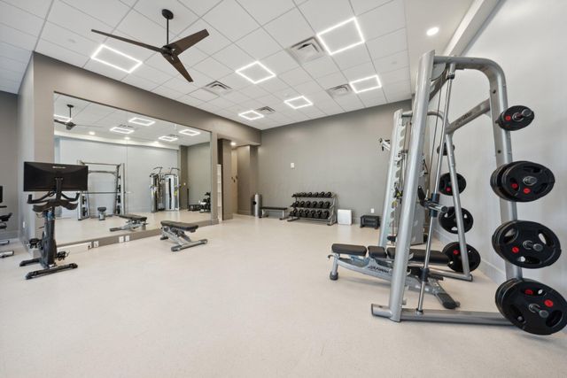 300 W Spring Street, 404, Columbus, OH 43215