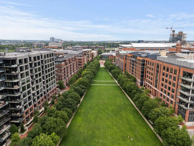 300 W Spring Street, 404, Columbus, OH 43215