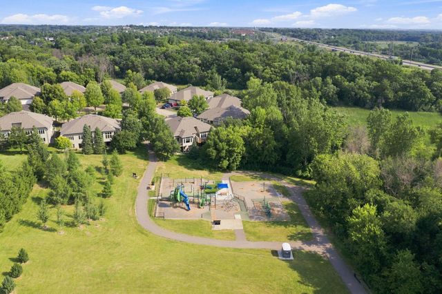 14000 44th Place N 2, Plymouth, MN 55446