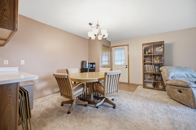 14000 44th Place N 2, Plymouth, MN 55446