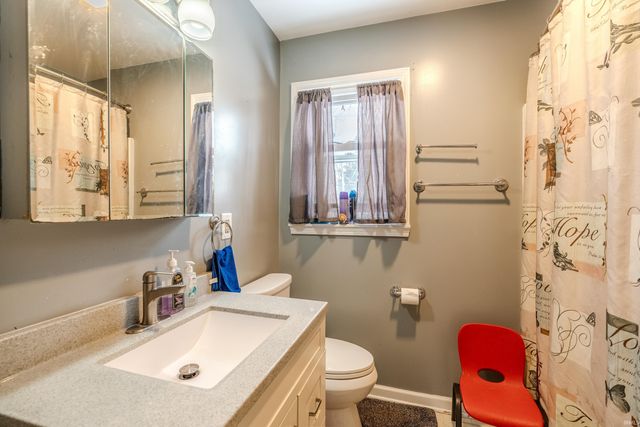 5223 Standish Drive, Fort Wayne, IN 46806