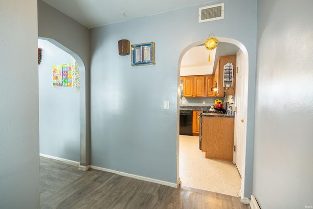 5223 Standish Drive, Fort Wayne, IN 46806