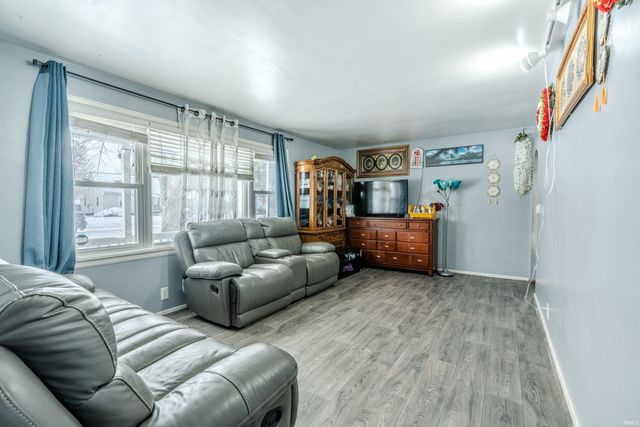 5223 Standish Drive, Fort Wayne, IN 46806