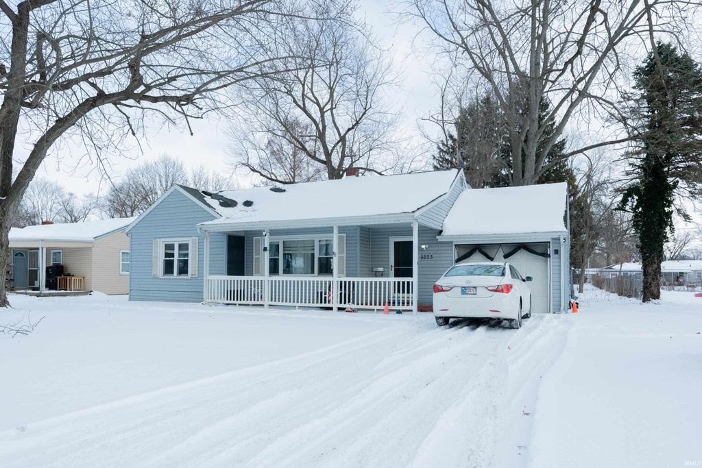 5223 Standish Drive, Fort Wayne, IN 46806