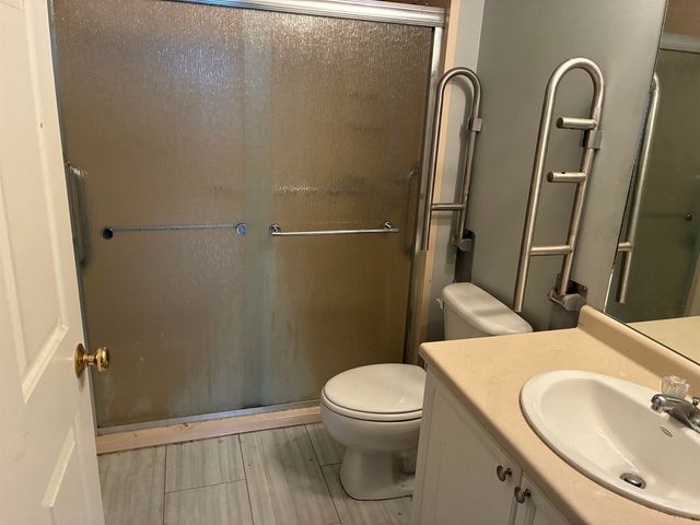 14 Crestview Cir Unit 160, Londonderry, NH 03053