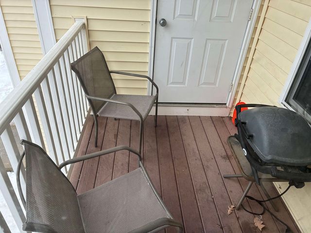 14 Crestview Cir Unit 160, Londonderry, NH 03053