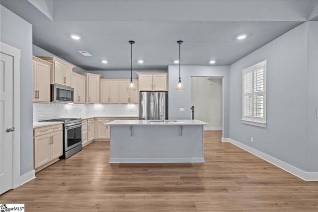 1536 Shallons Court, Spartanburg, SC 29301