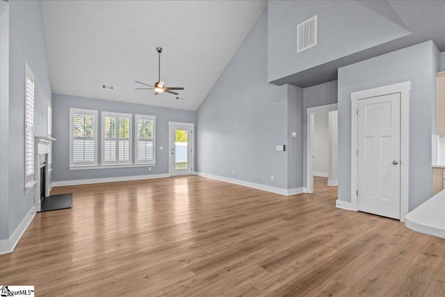 1536 Shallons Court, Spartanburg, SC 29301