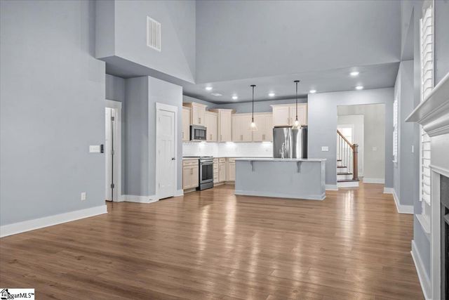 1536 Shallons Court, Spartanburg, SC 29301