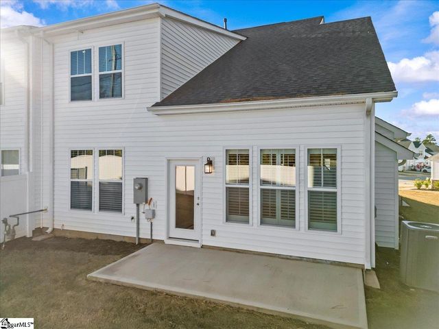 1536 Shallons Court, Spartanburg, SC 29301