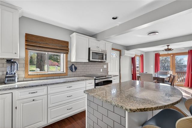 199 Lepes Road, Tiverton, RI 02878