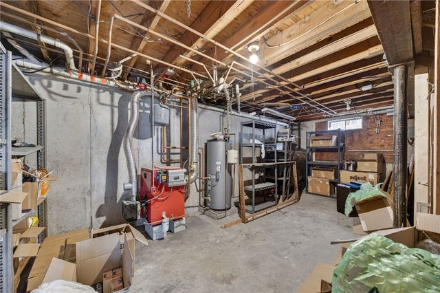 199 Lepes Road, Tiverton, RI 02878