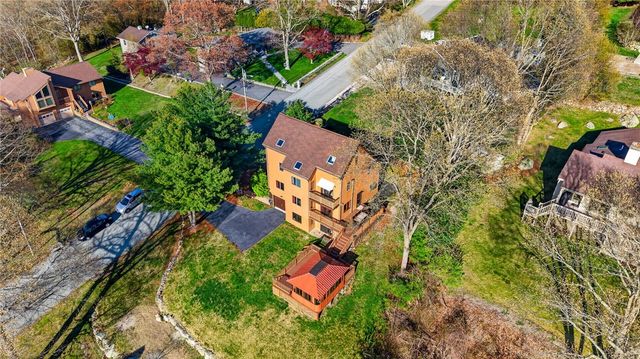 199 Lepes Road, Tiverton, RI 02878