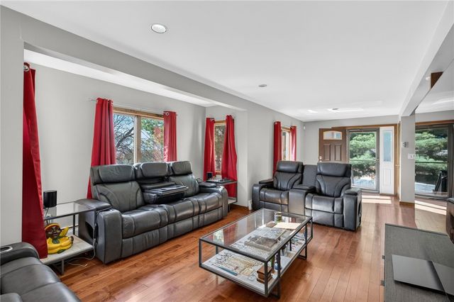 199 Lepes Road, Tiverton, RI 02878
