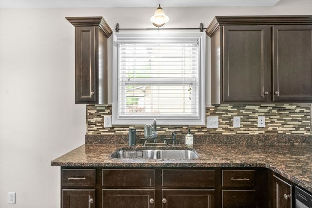 3479 Bradfield Dr, Clarksville, TN 37042