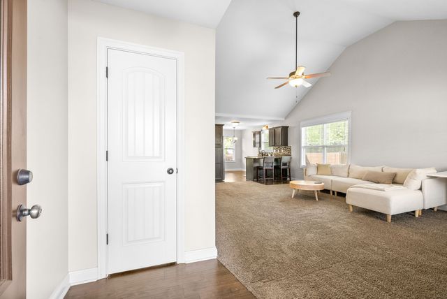 3479 Bradfield Dr, Clarksville, TN 37042