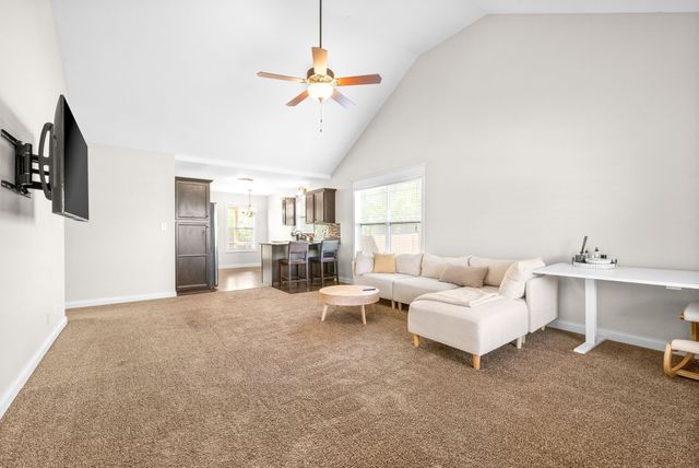 3479 Bradfield Dr, Clarksville, TN 37042