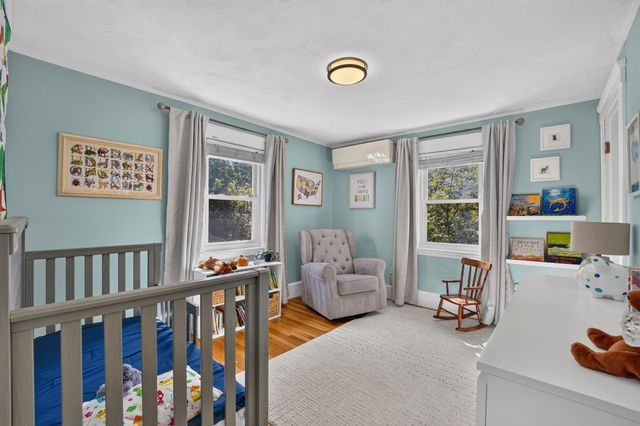 15 Draper St, Medford, MA 02155