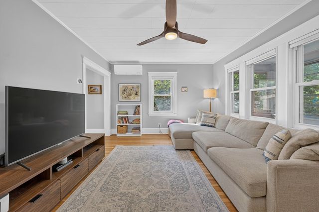15 Draper St, Medford, MA 02155