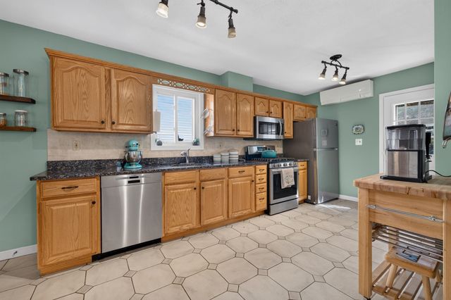15 Draper St, Medford, MA 02155