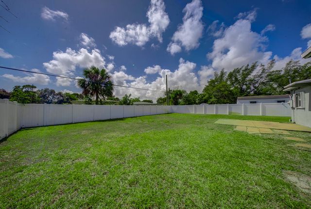 1648 NW 13th Street, Fort Lauderdale, FL 33311