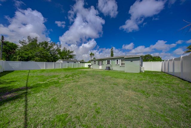 1648 NW 13th Street, Fort Lauderdale, FL 33311