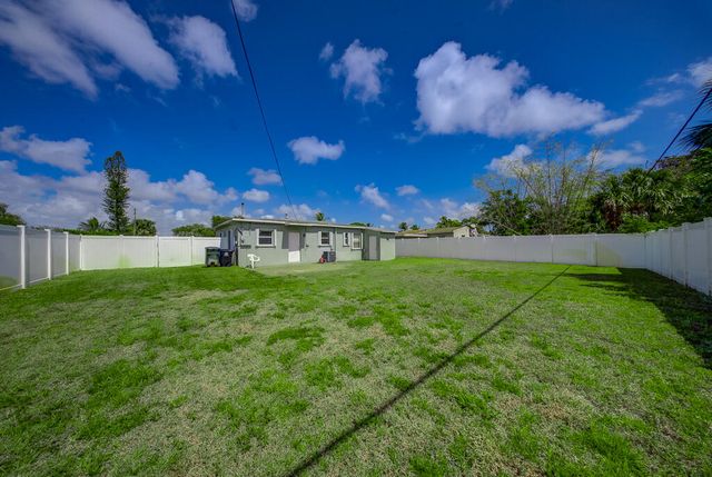 1648 NW 13th Street, Fort Lauderdale, FL 33311