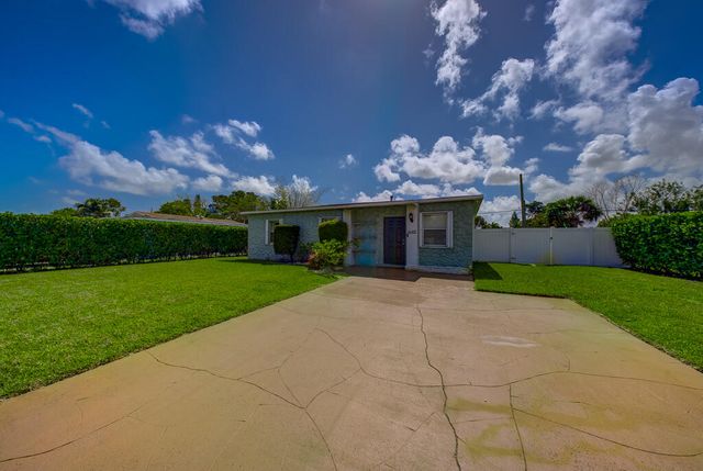 1648 NW 13th Street, Fort Lauderdale, FL 33311