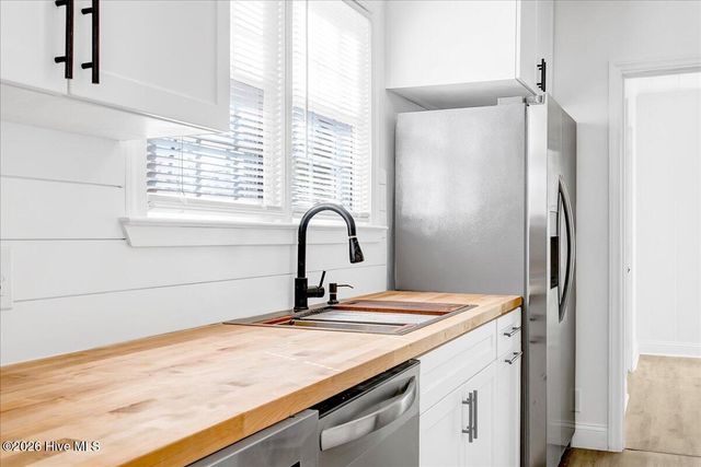 218 S West Street, Ahoskie, NC 27910