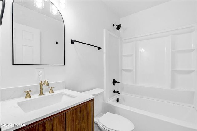 218 S West Street, Ahoskie, NC 27910