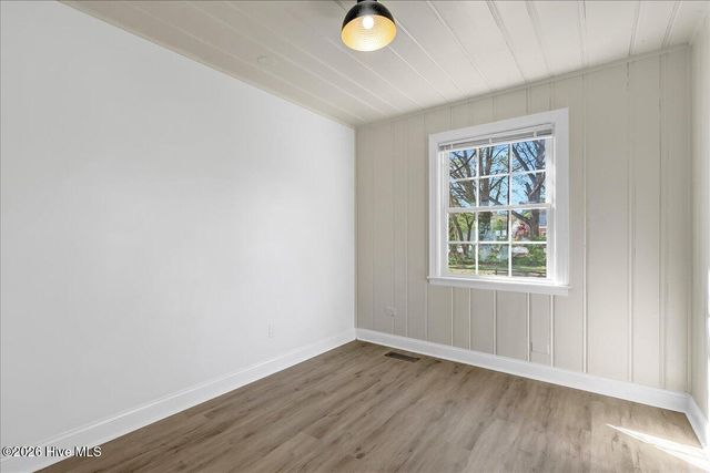 218 S West Street, Ahoskie, NC 27910