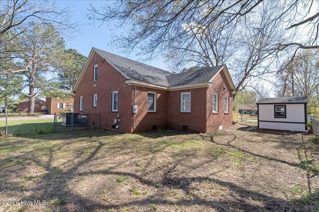 218 S West Street, Ahoskie, NC 27910