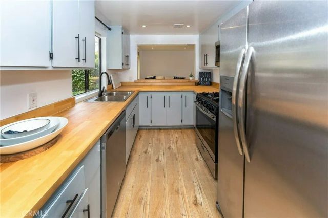 2640 Dalton Avenue, Los Angeles, CA 90018