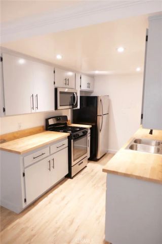 2640 Dalton Avenue, Los Angeles, CA 90018