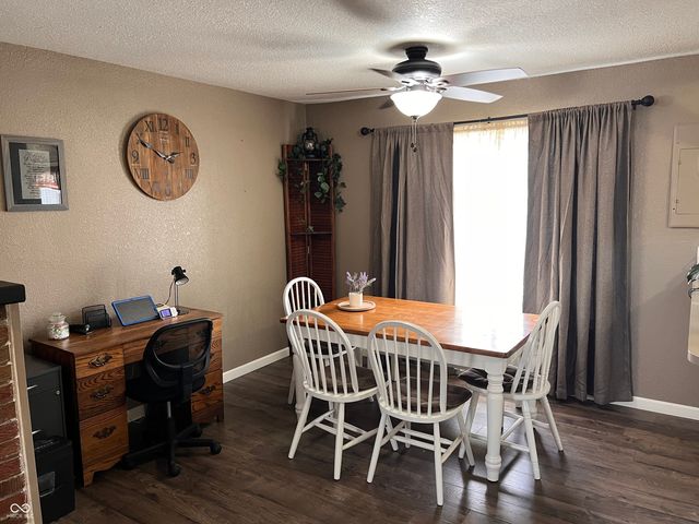 2 Walden Drive, Gas City, IN 46933