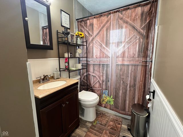 2 Walden Drive, Gas City, IN 46933