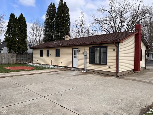 2 Walden Drive, Gas City, IN 46933