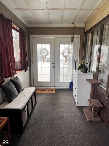 2 Walden Drive, Gas City, IN 46933