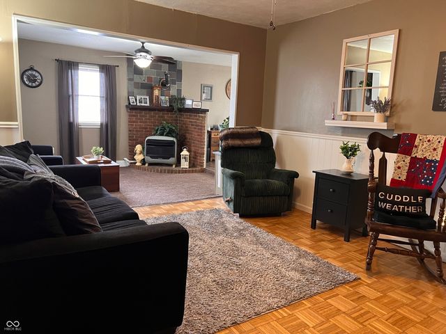 2 Walden Drive, Gas City, IN 46933