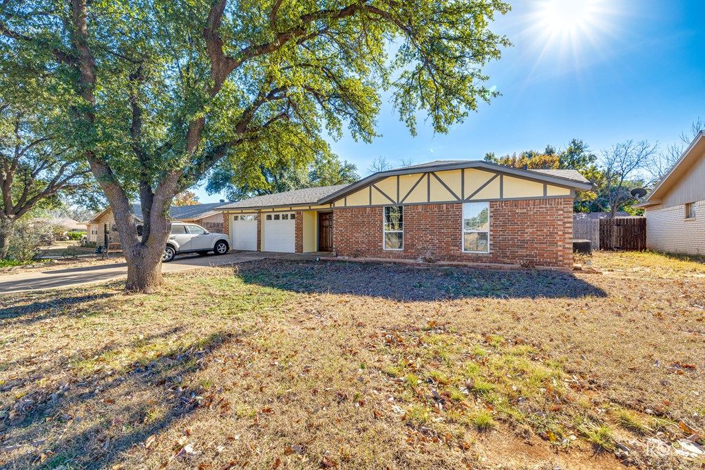Image 19 of property listing at 3805 Sandstone Rd, San Angelo, TX 76904