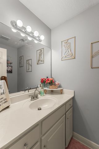 8 Holly Trail, Petal, MS 39465