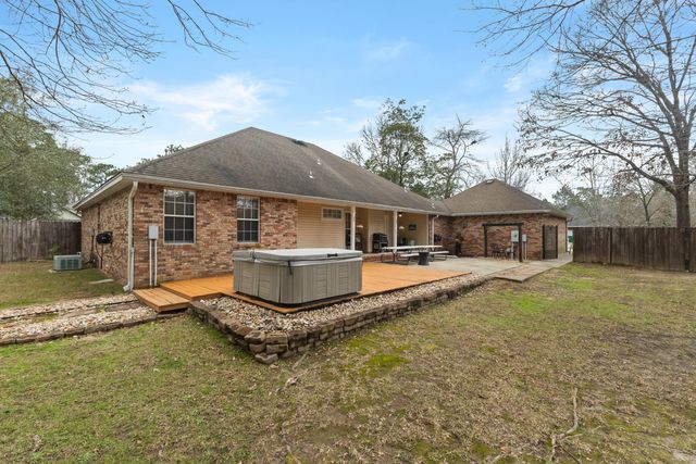 8 Holly Trail, Petal, MS 39465